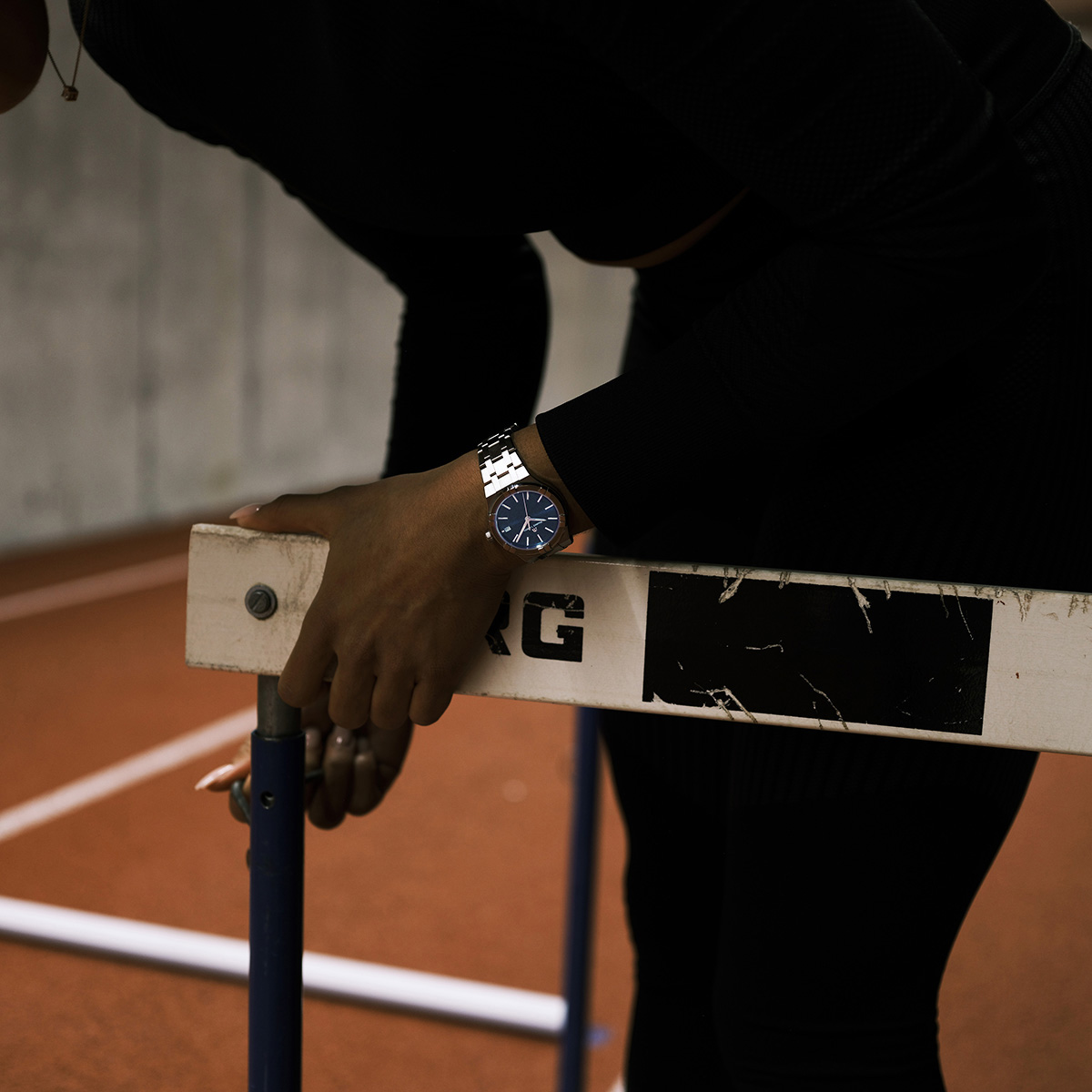 Steel, blue, index rhodied AIKON QUARTZ DATE 35MM