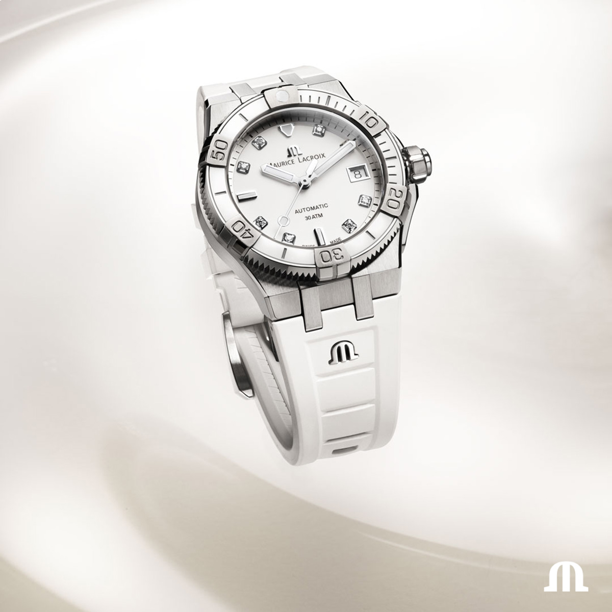 Steel, white, ind rhodied, 8 diamonds AIKON AUTOMATIC VENTURER 38MM