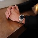 Acier, noir, index rhodiés AIKON QUARTZ DATE 40MM